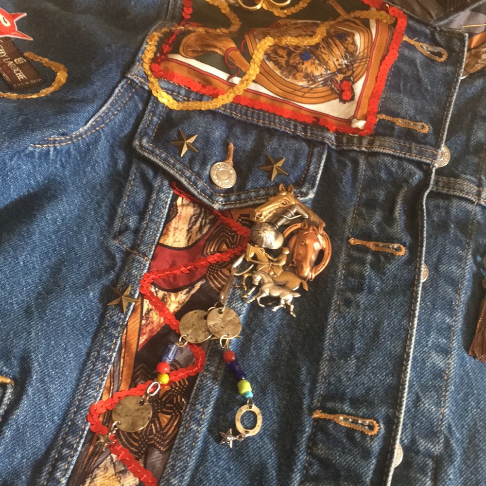 Guy Laroche scarf tie Hand Crafted Wearable Art Fox Hunt Denim Jacket Brooches - Picture 10 of 12